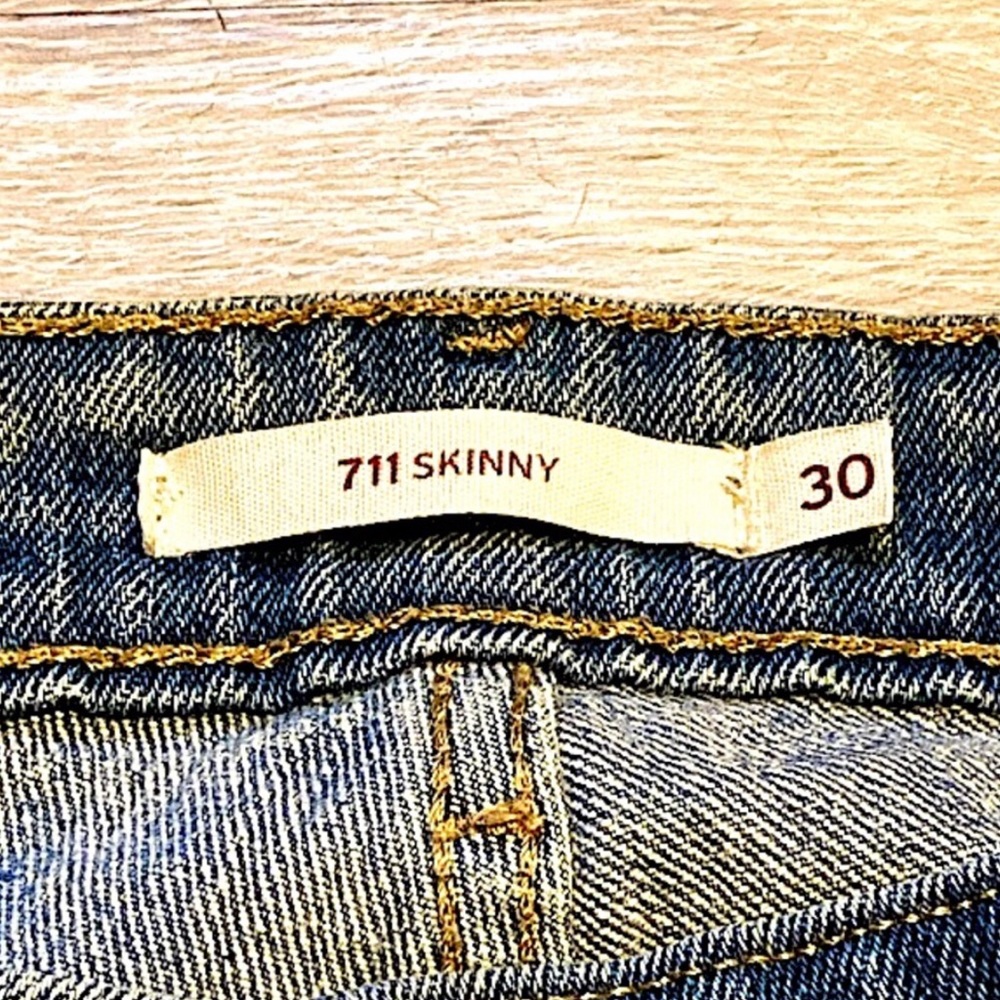 LEVI’S 711 Skinny - Denim Blue Jeans - Size 30 x 32 - Distress - Picture 3 of 10